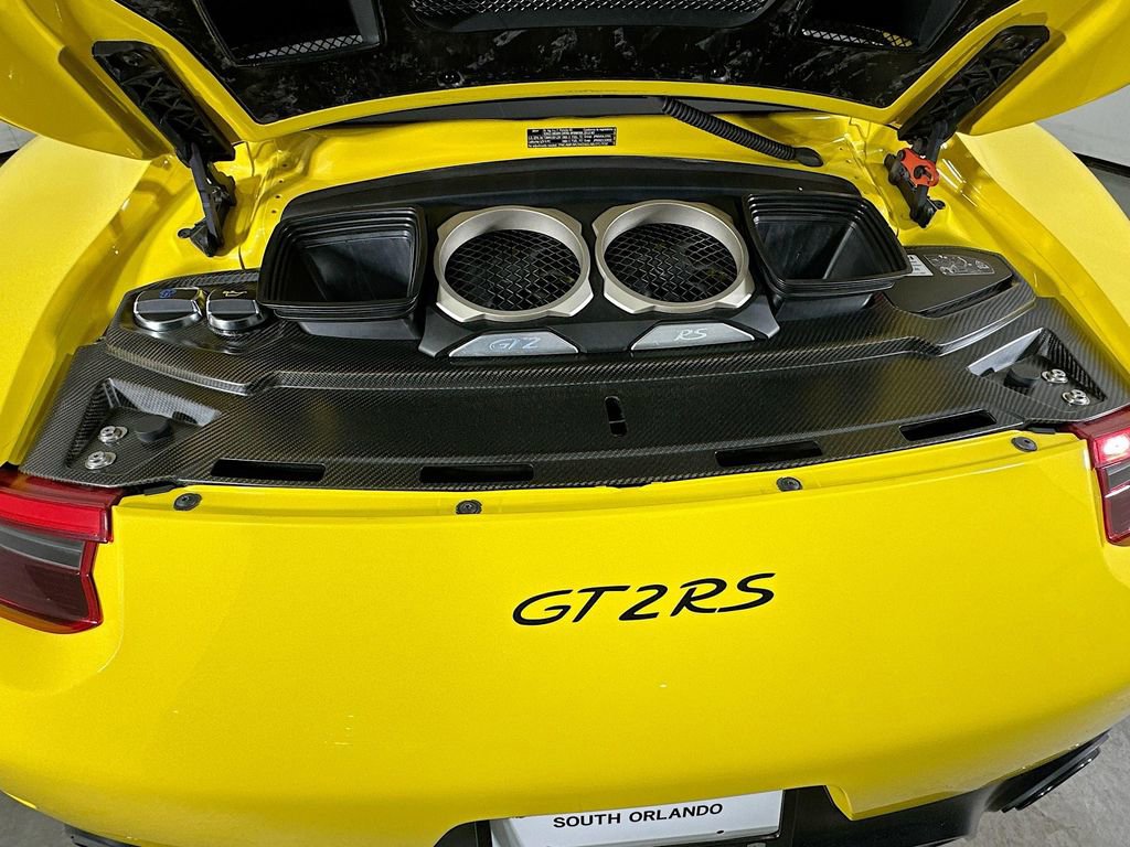 Used 2018 Porsche 911 GT2 RS image 25