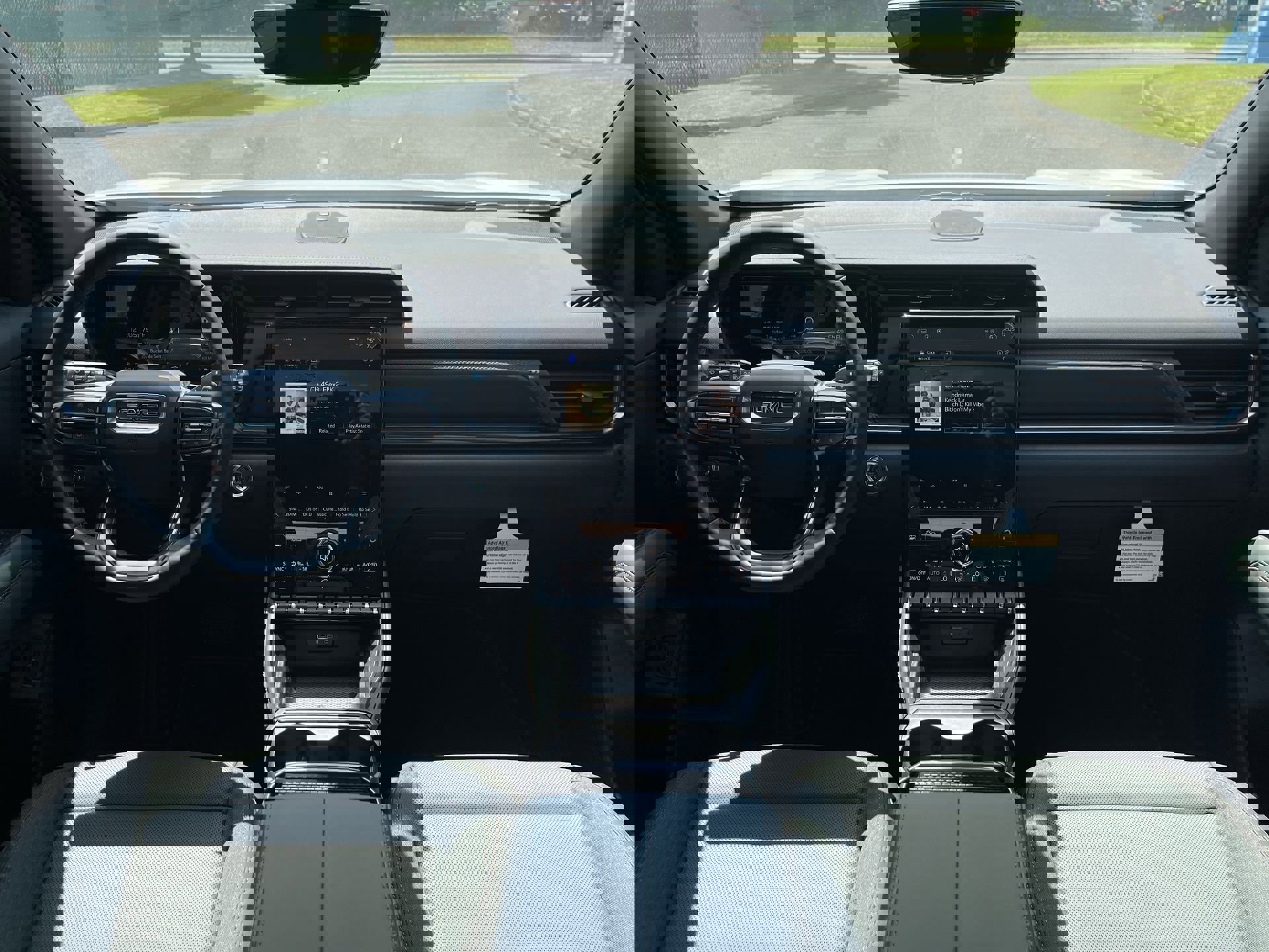 New 2026 GMC Terrain AT4 w/ Convenience Package III image 55