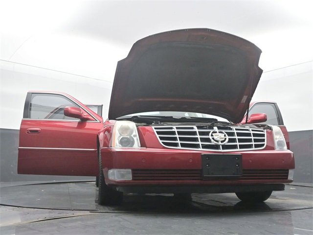 Used 2009 Cadillac DTS image 57