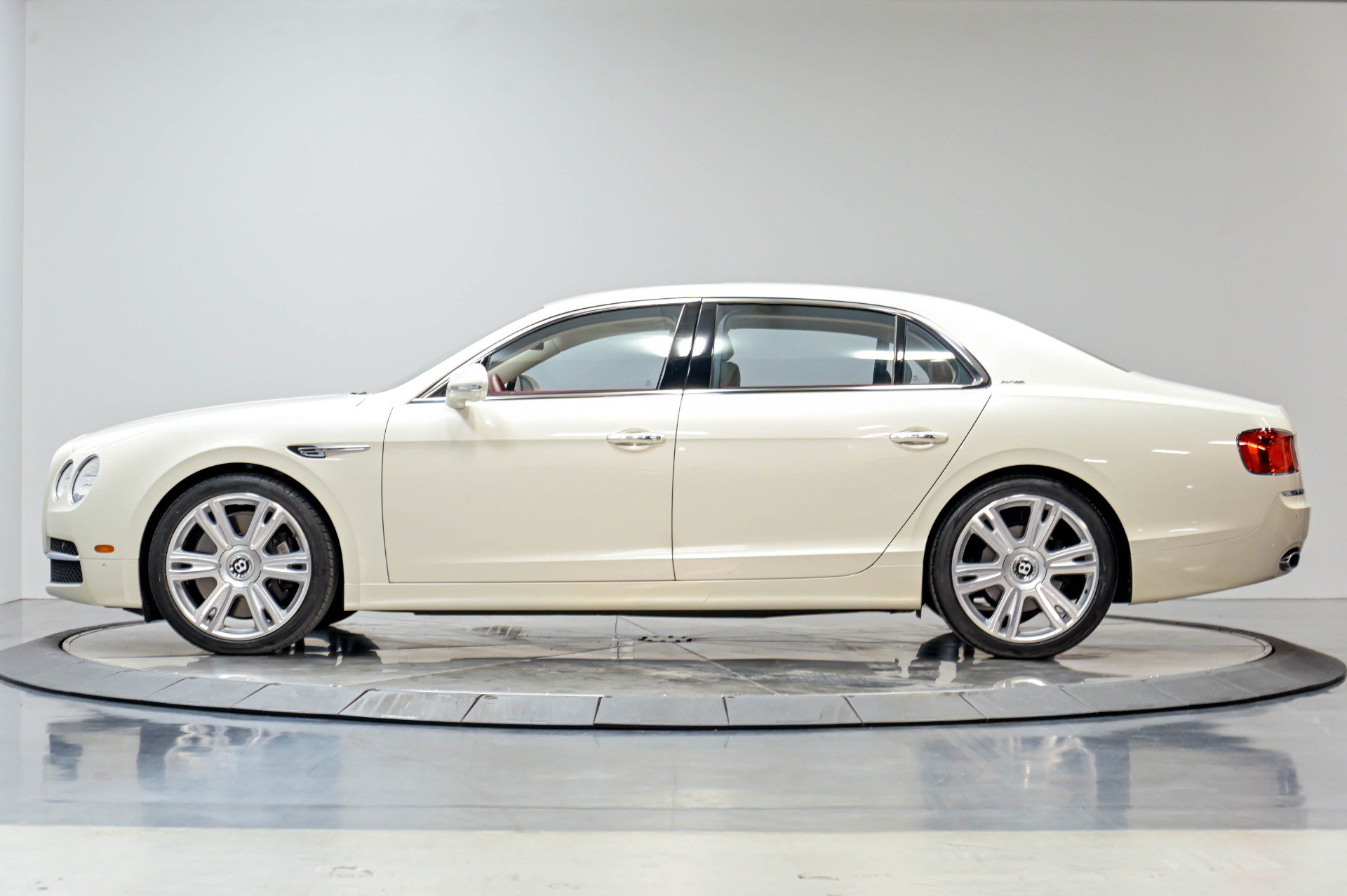Used 2016 Bentley Flying Spur W12 AWD/4WD image 44