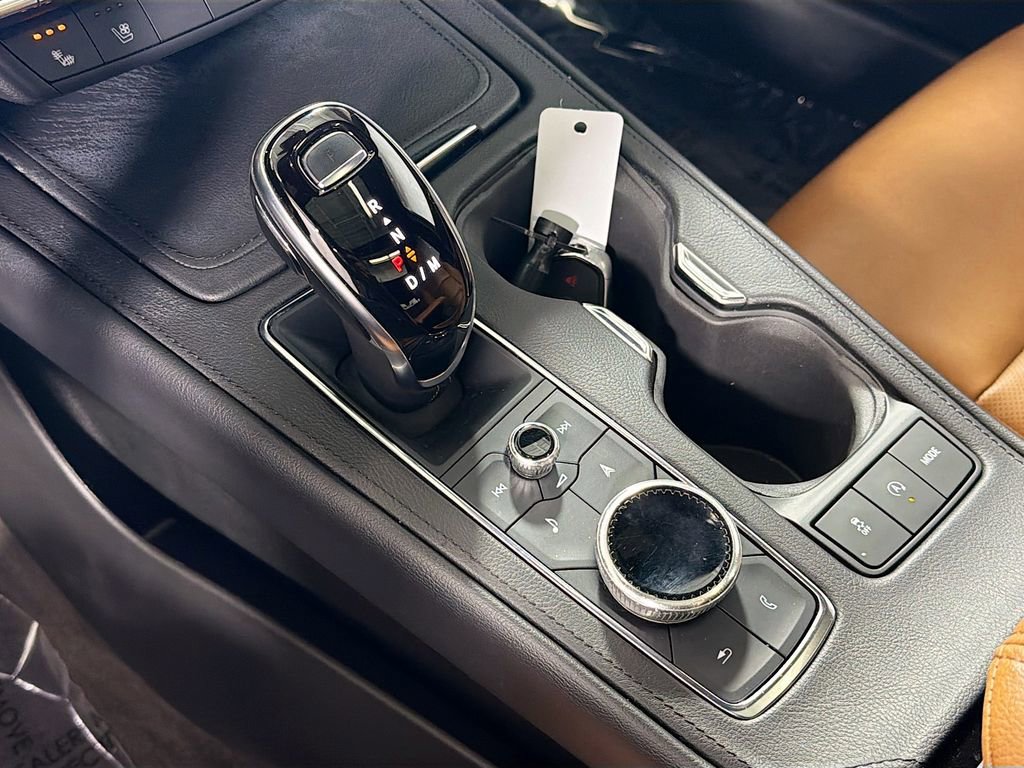 Used 2023 Cadillac XT4 Sport image 18