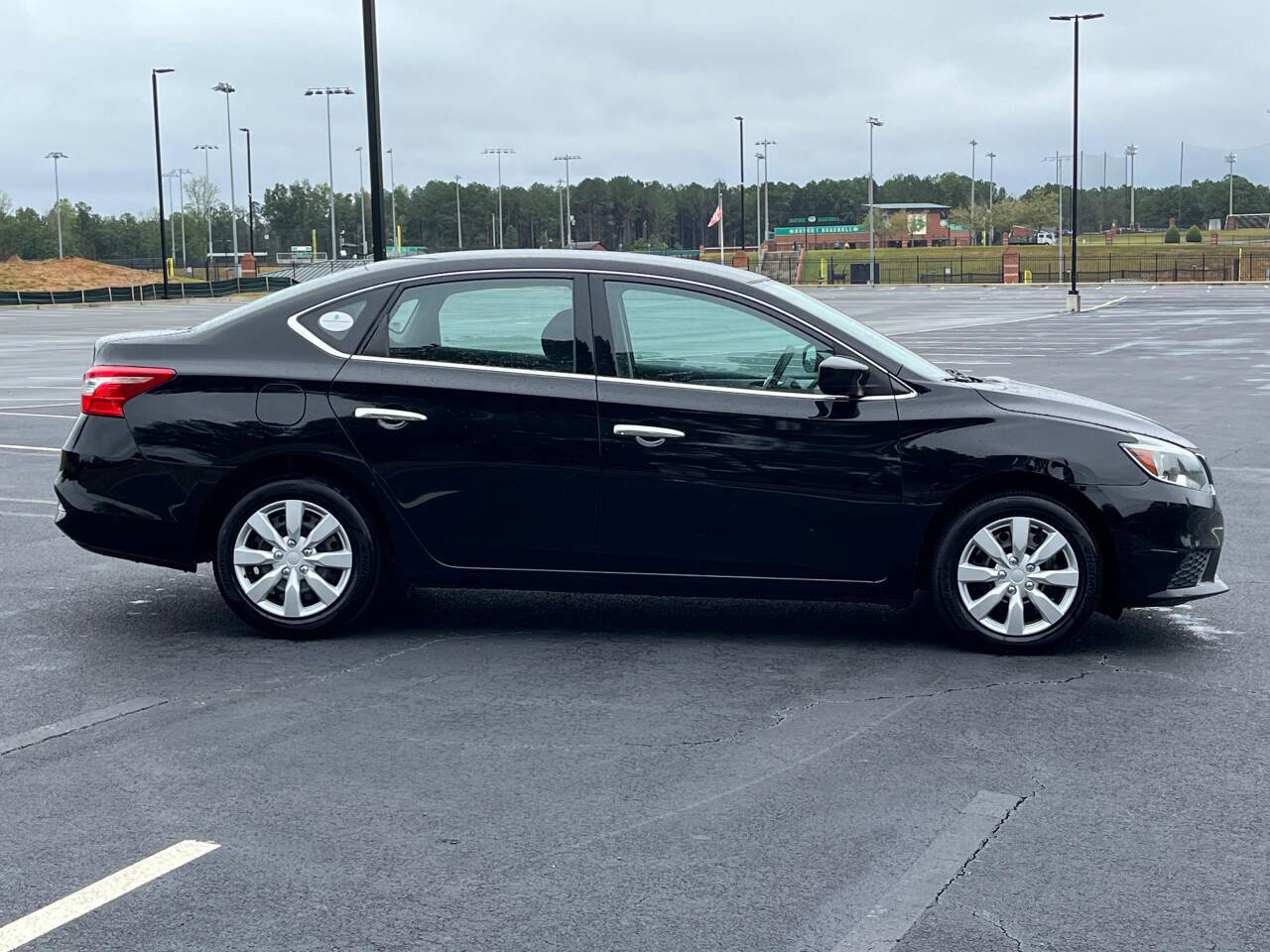 Used 2019 Nissan Sentra S image 4