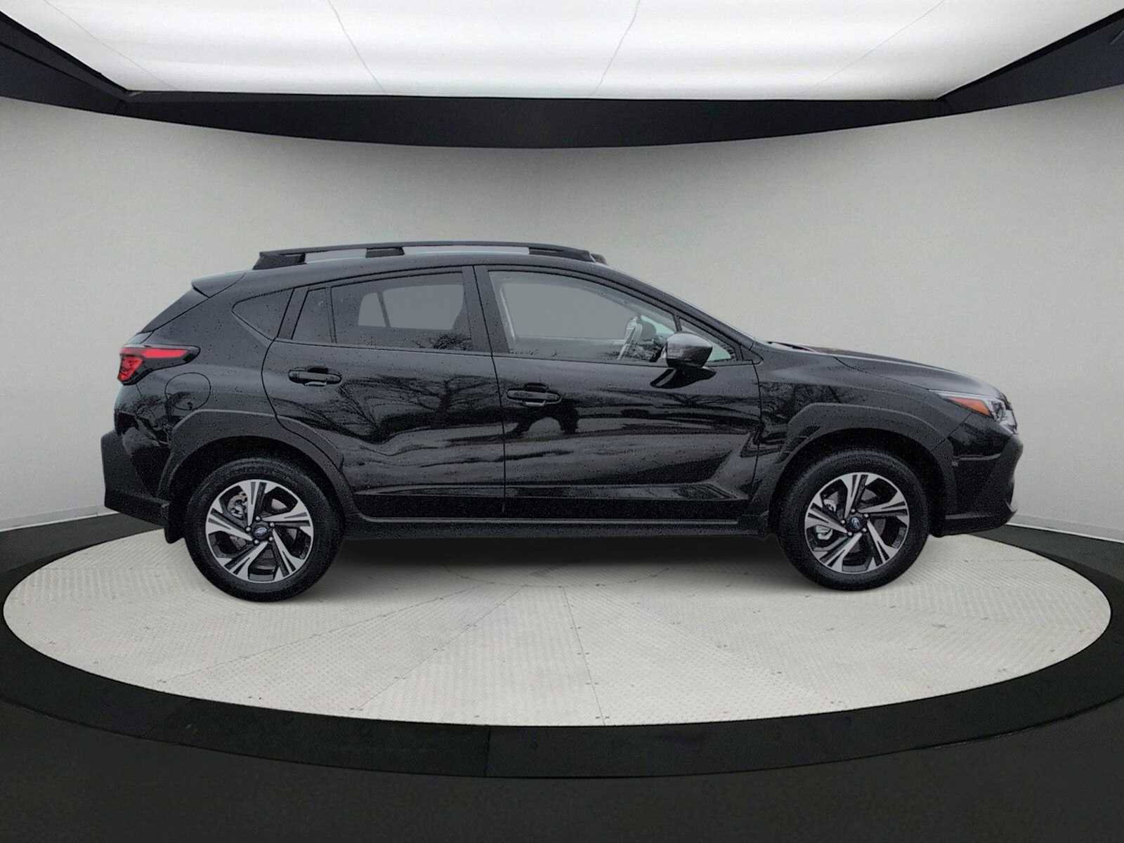 Used 2025 Subaru Crosstrek 2.0i Premium image 9
