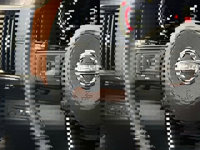 New 2025 Nissan Pathfinder Platinum w/ Cargo Package image 25