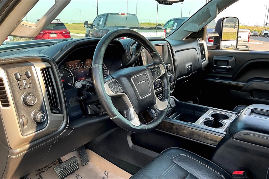 Used 2015 GMC Sierra 3500 Denali w/ Duramax Plus Package image 14