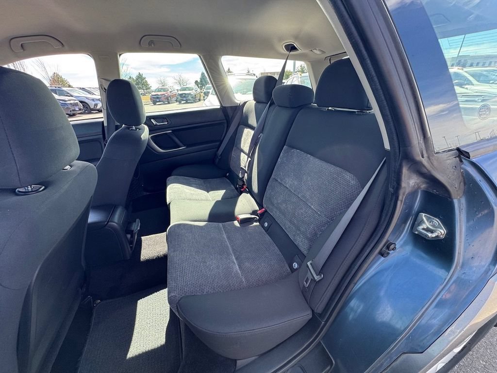 Used 2005 Subaru Outback 2.5i AWD/4WD image 32