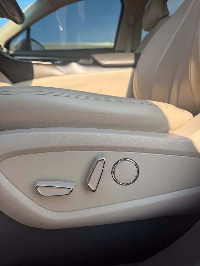 Used 2019 Lincoln Nautilus Select AWD/4WD image 10