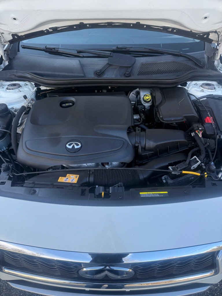 Used 2017 INFINITI QX30 image 17