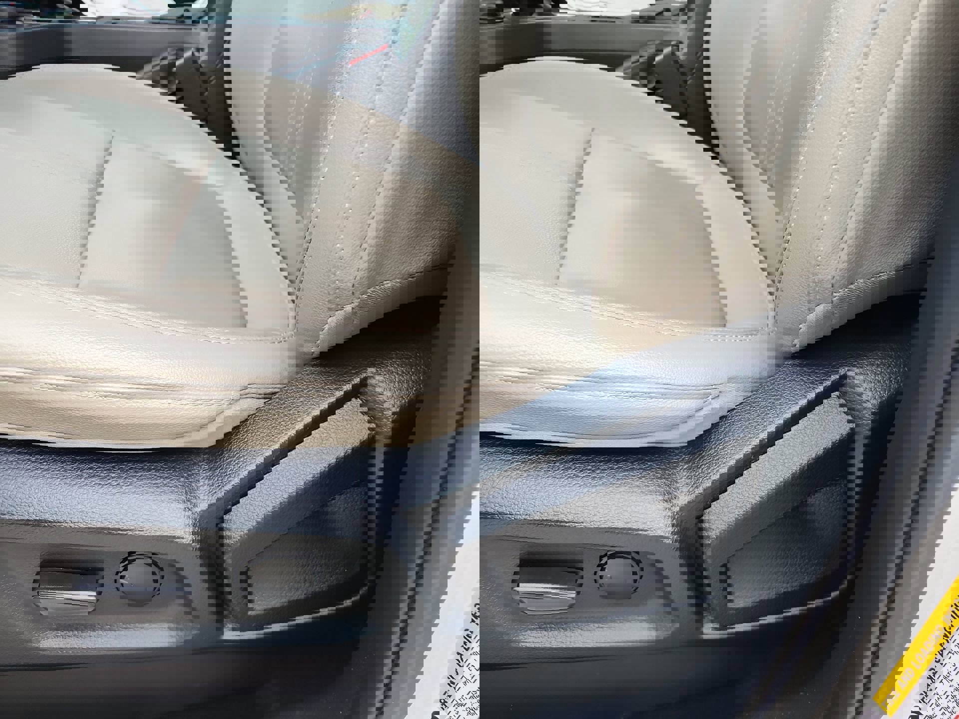 Certified 2020 Ford Ranger Lariat w/ Equipment Group 501A Mid image 13