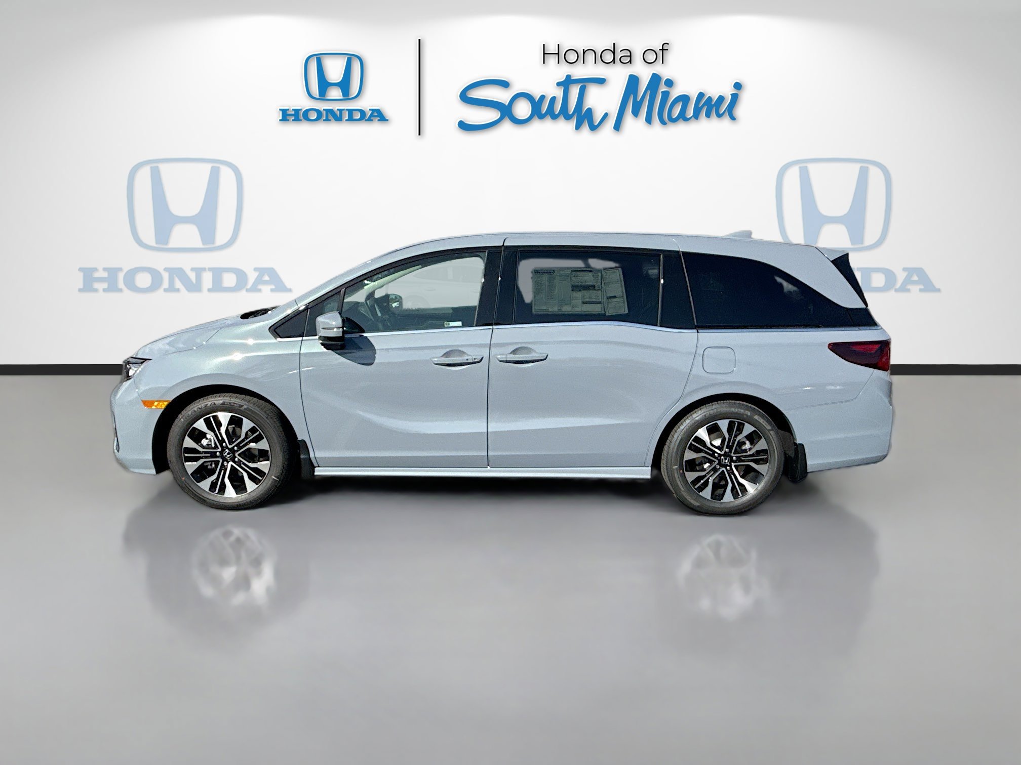 New 2026 Honda Odyssey Elite image 4