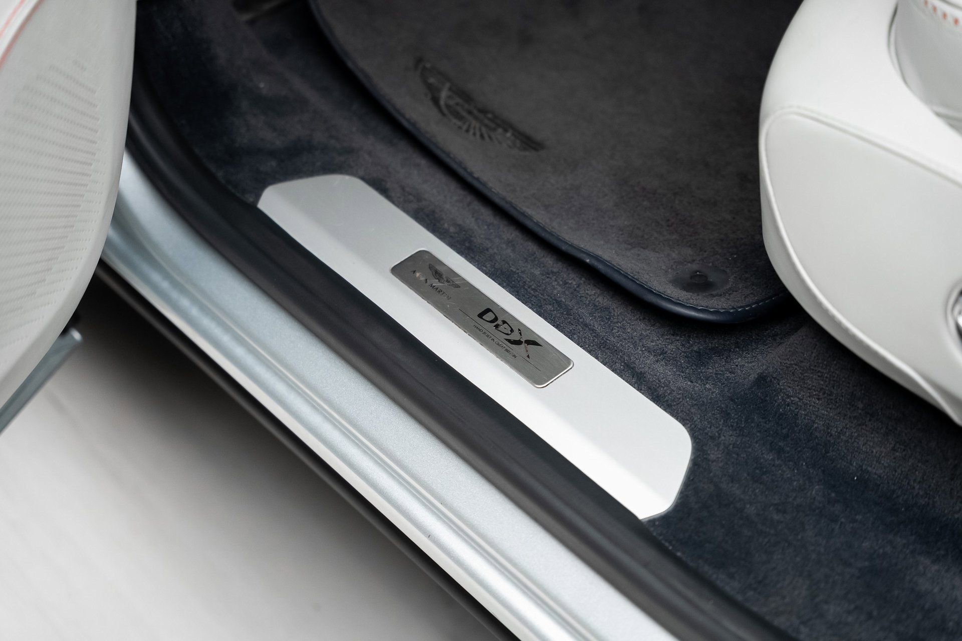 Used 2022 Aston Martin DBX image 56