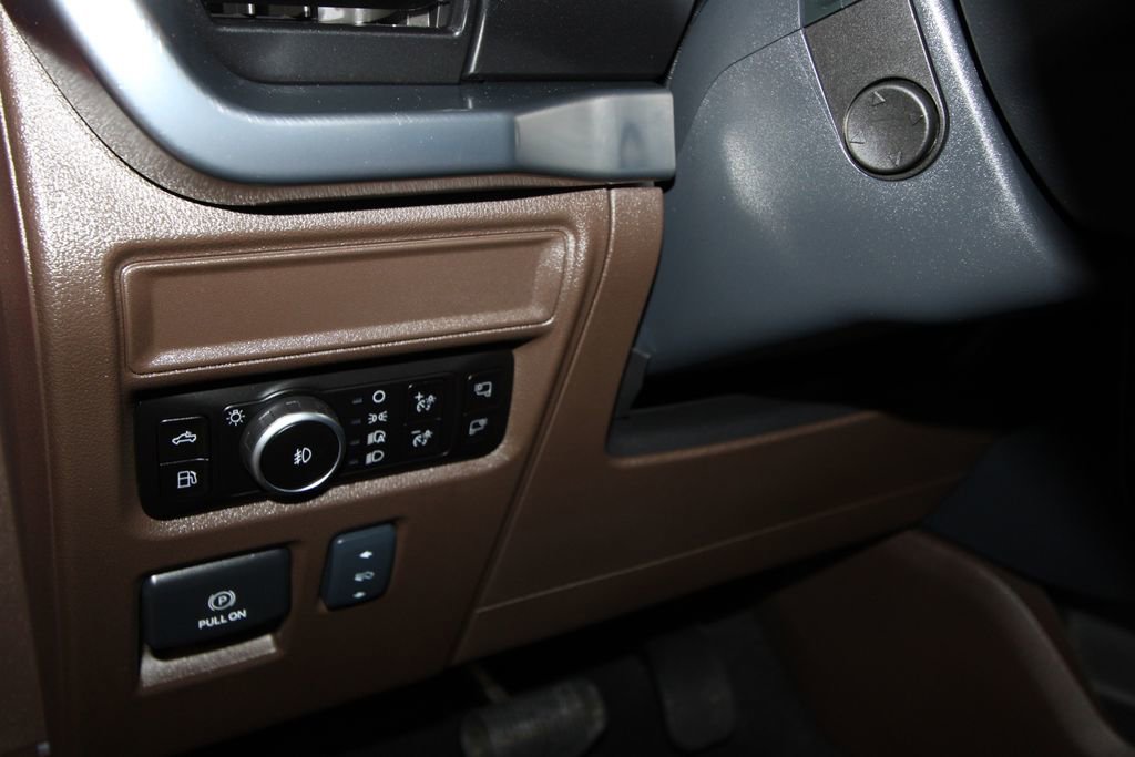 Used 2025 Ford F150 King Ranch w/ FX4 Off-Road Package AWD/4WD image 11