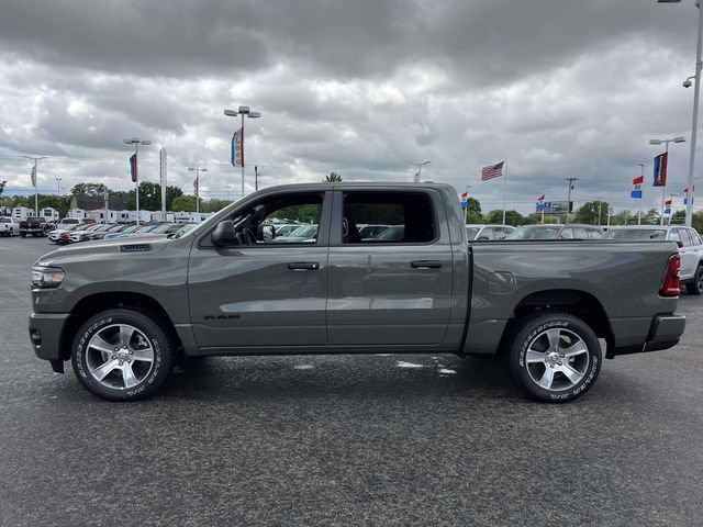 New 2026 RAM 1500 Express AWD/4WD image 4