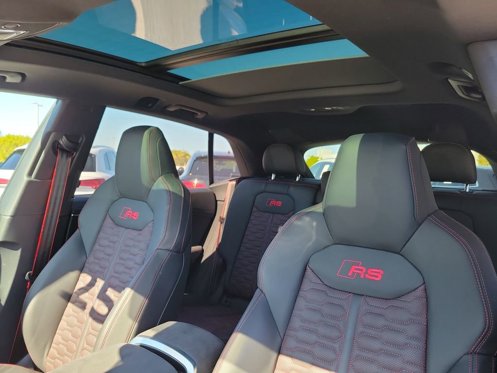 Used 2025 Audi RS Q8 performance image 15