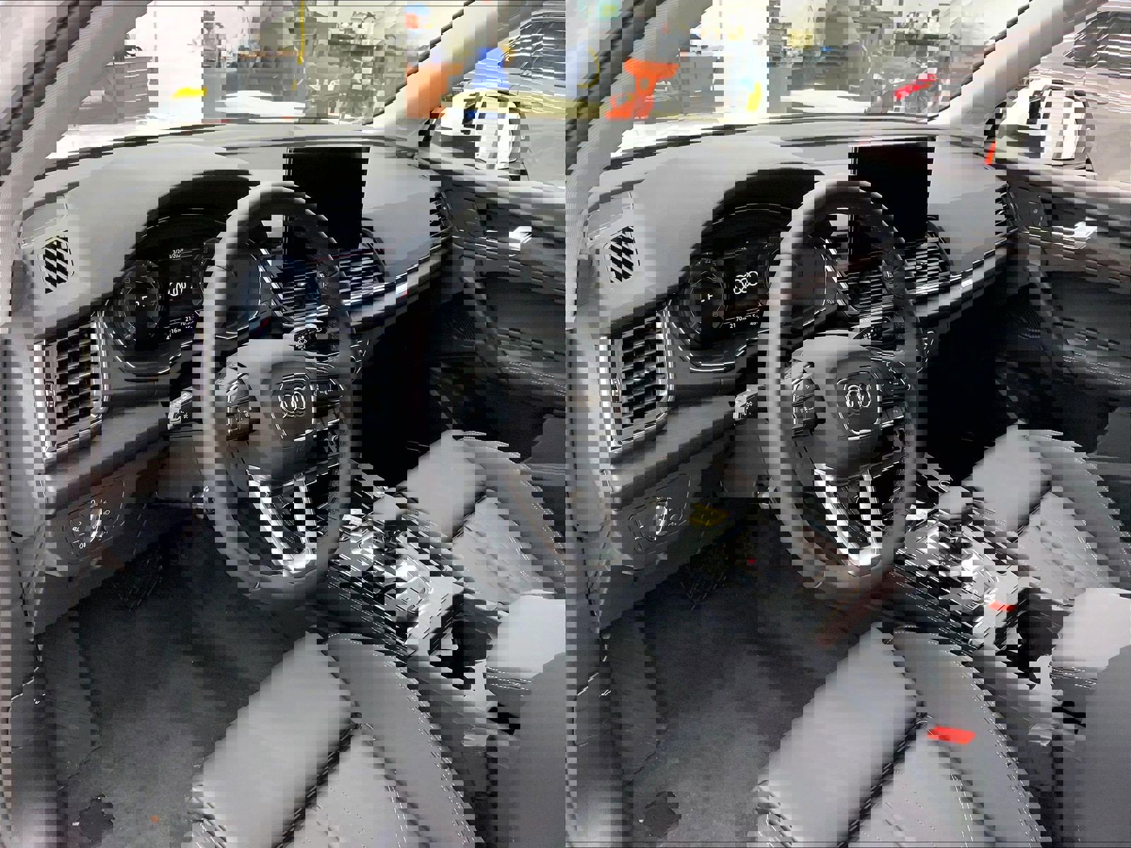 Used 2025 Audi Q5 2.0T Premium Plus w/ Premium Plus Package image 13