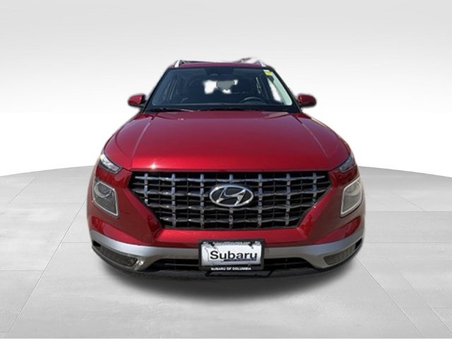 Used 2025 Hyundai Venue SEL FWD image 2