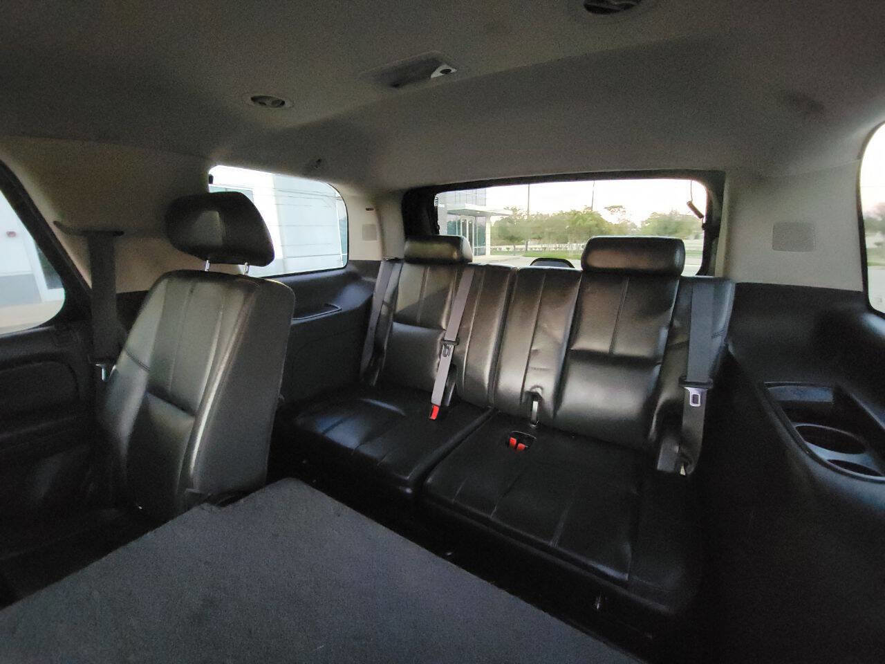 Used 2008 Chevrolet Tahoe LTZ w/ LTZ Preferred Equipment Group image 16