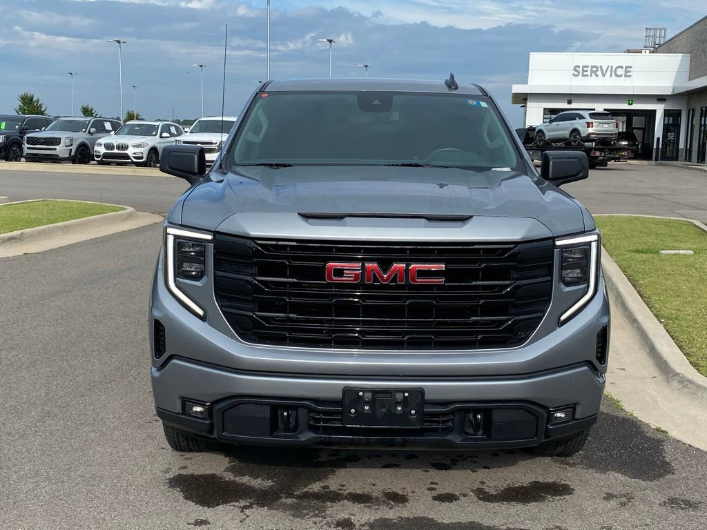 Used 2024 GMC Sierra 1500 Elevation AWD/4WD image 2