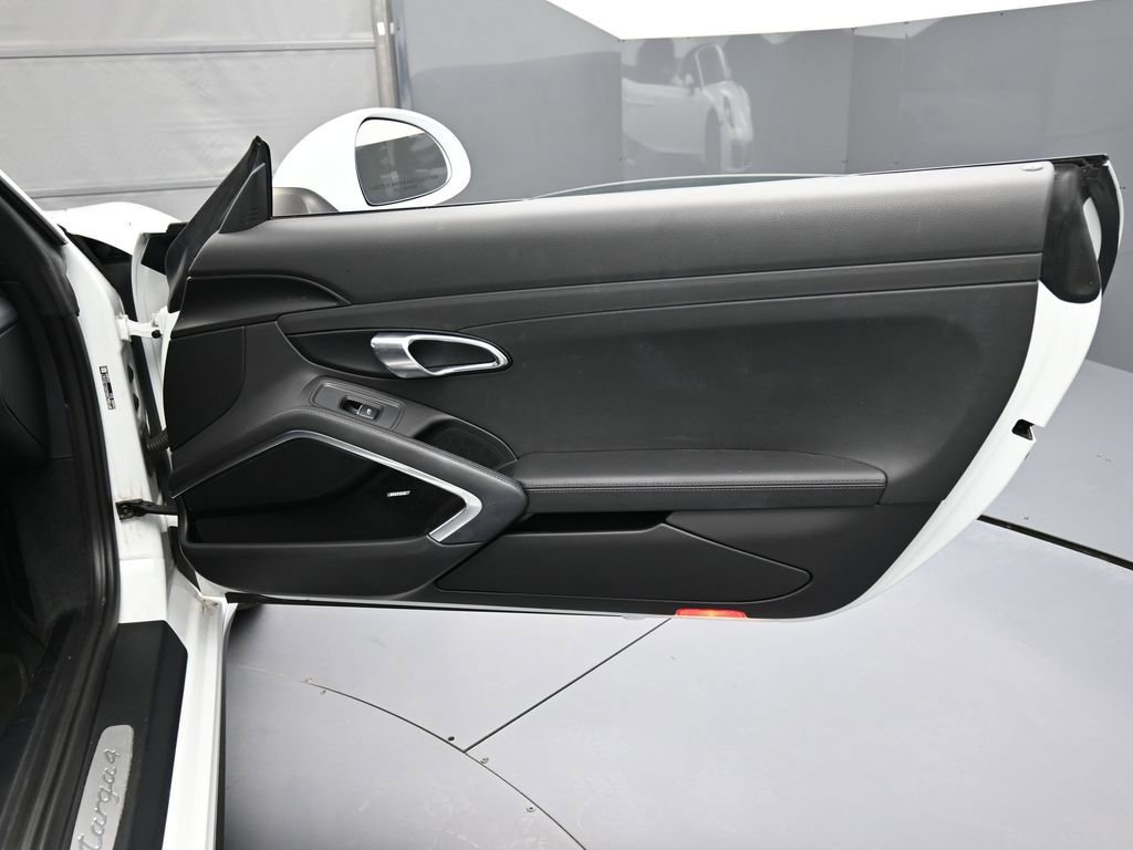 Certified 2019 Porsche 911 Targa 4 image 27