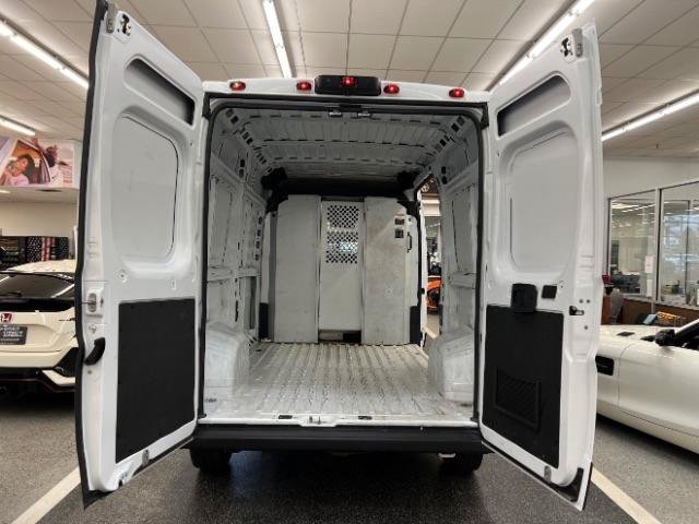 Used 2023 RAM ProMaster 2500 w/ Convenience Group FWD image 28