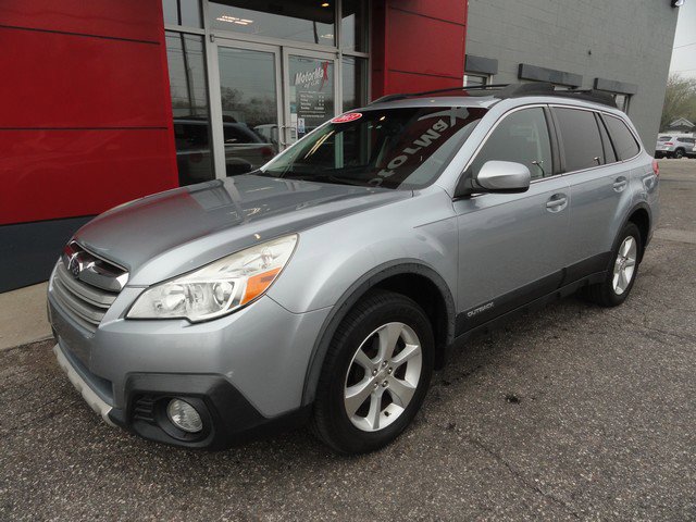 Used 2013 Subaru Outback 2.5i Limited AWD/4WD image 2