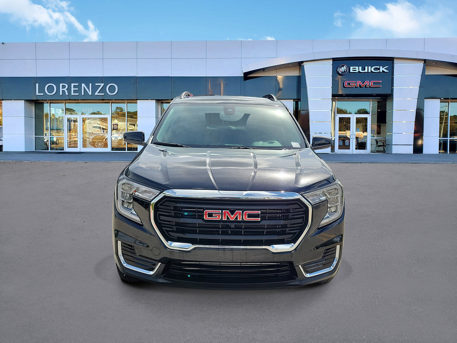 Used 2023 GMC Terrain SLE w/ Driver Convenience Package FWD image 2