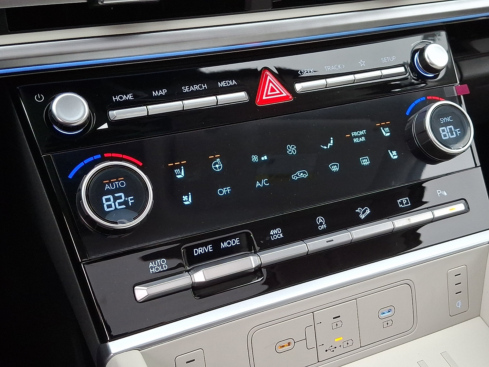 New 2026 Hyundai Santa Fe Calligraphy AWD/4WD image 16