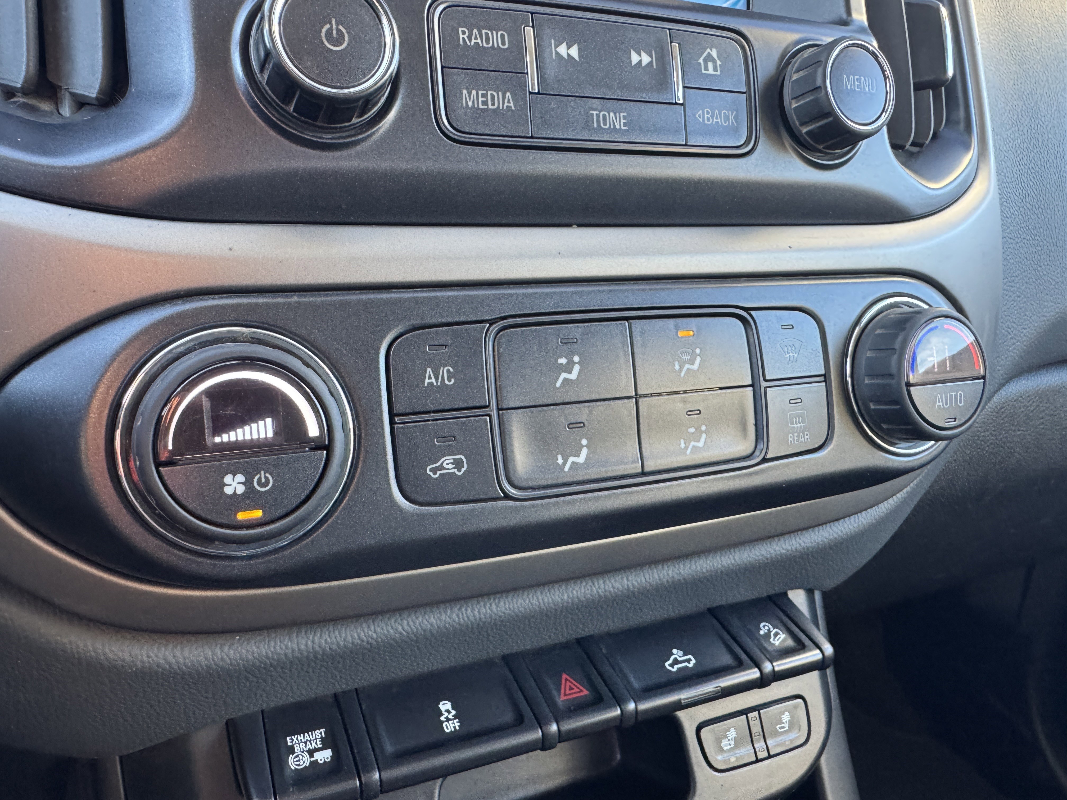 Used 2017 Chevrolet Colorado Z71 image 27