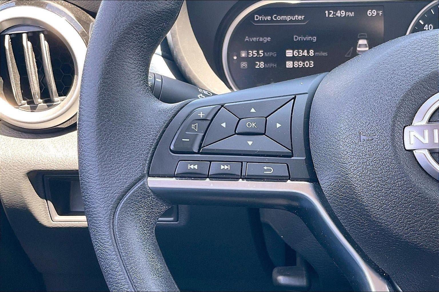 Used 2025 Nissan Versa SV FWD image 20
