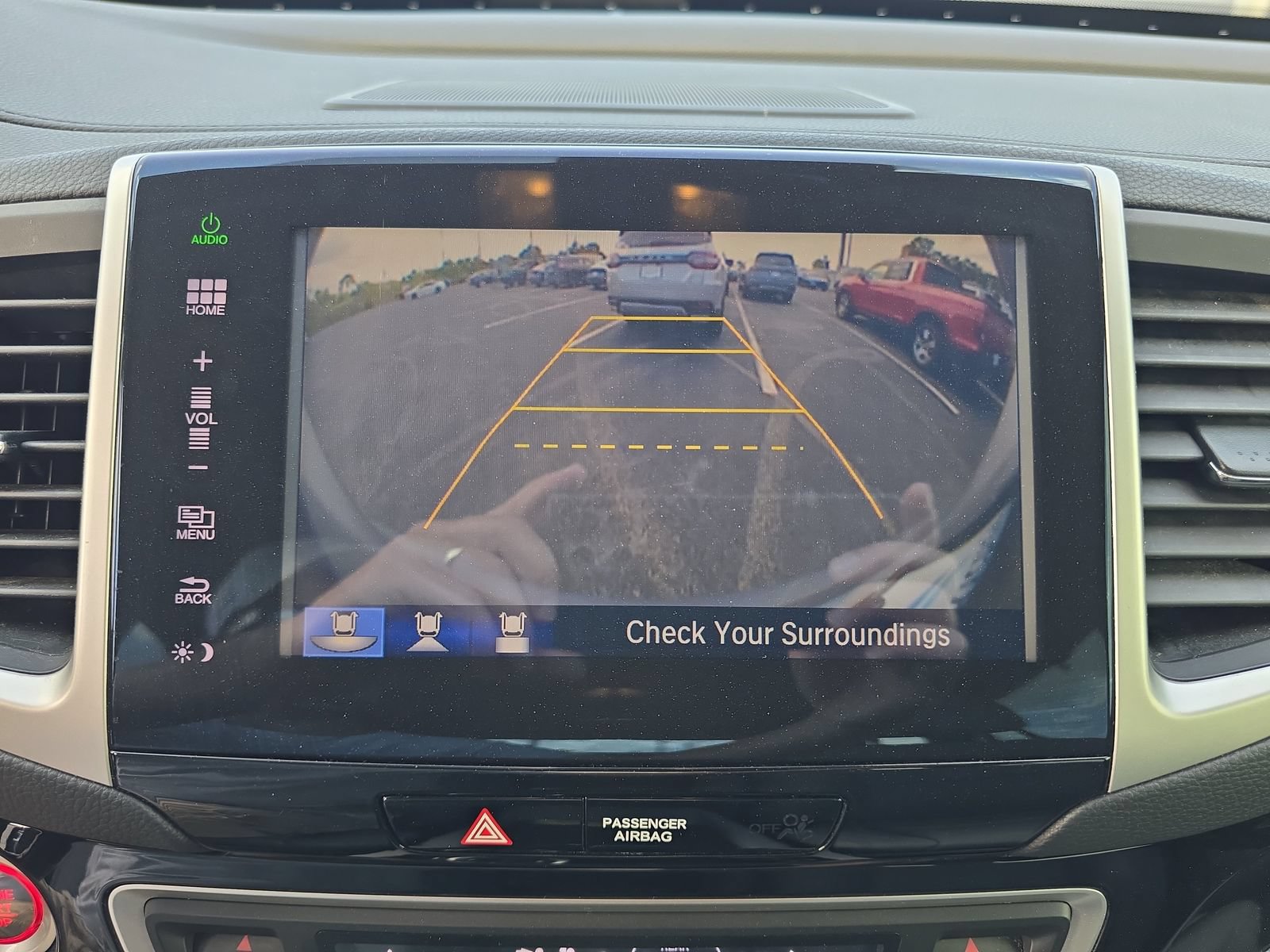 Used 2016 Honda Pilot Touring image 18