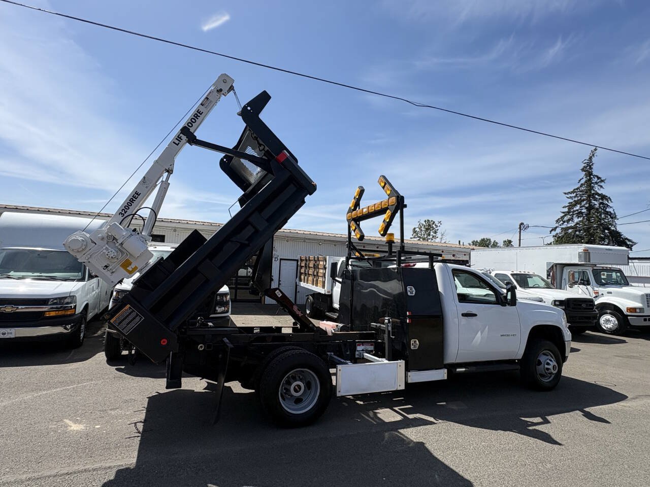 Used 2013 GMC Sierra 3500 W/T RWD image 28