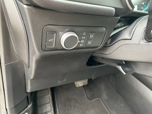 Certified 2021 Ford Escape SE w/ SE Sport Appearance Package image 28