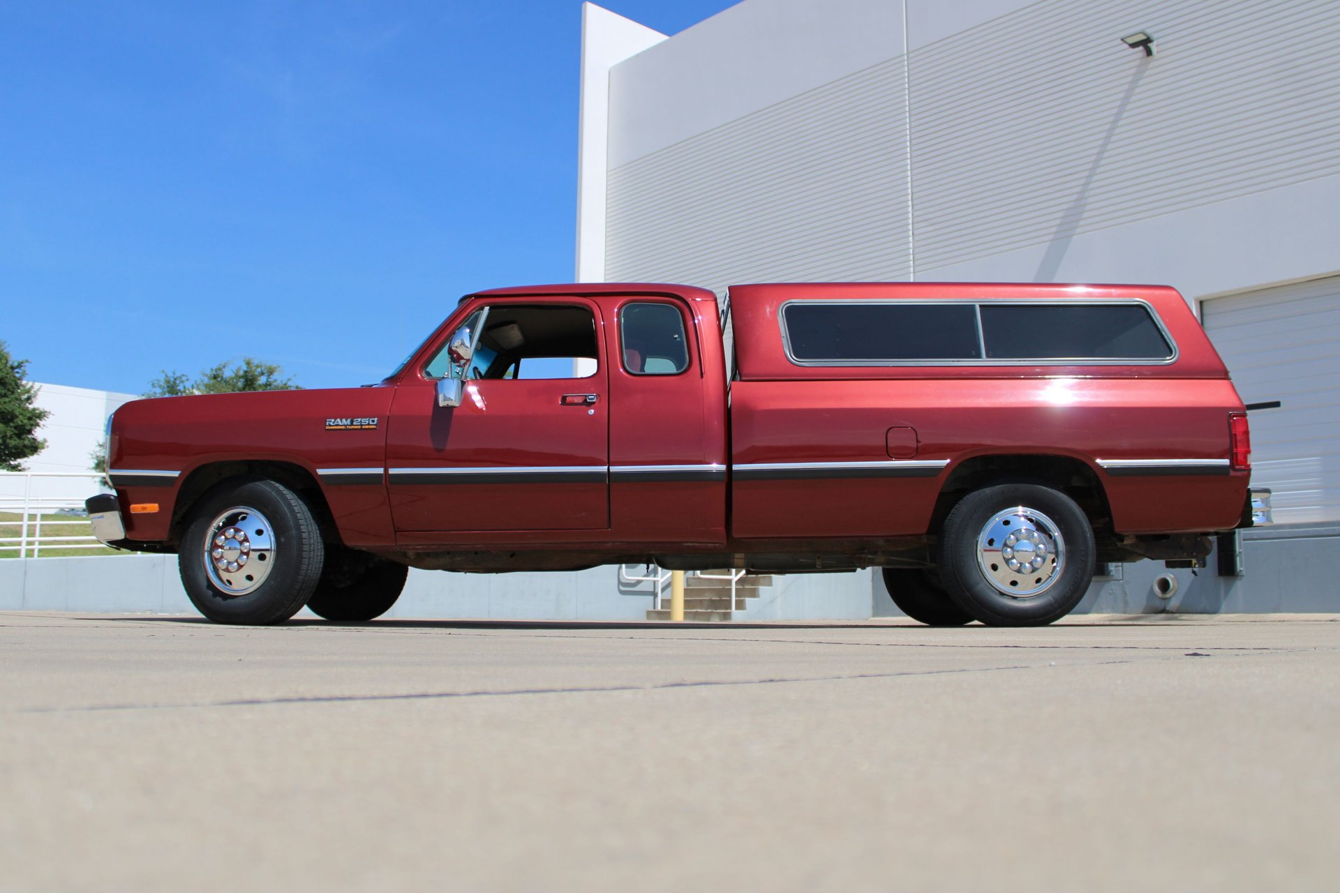 Used 1993 Dodge D/W Truck 250 RWD image 7