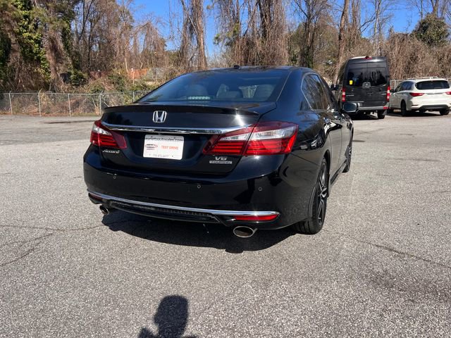 Used 2016 Honda Accord Touring image 5