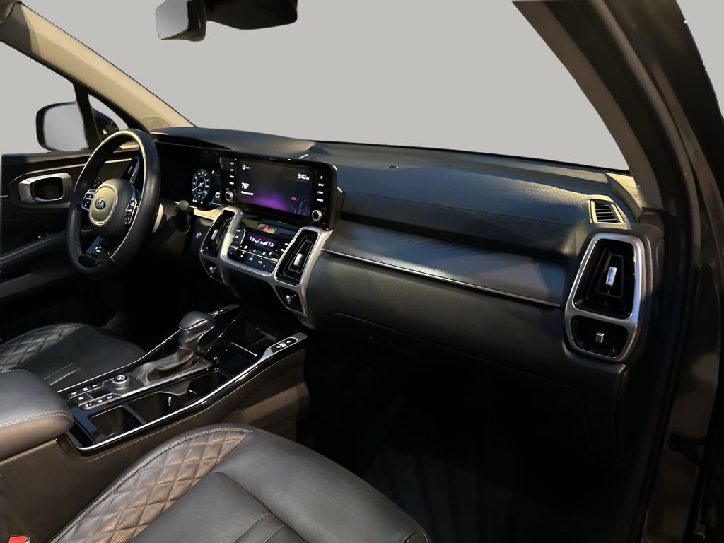 Used 2021 Kia Sorento SX image 14