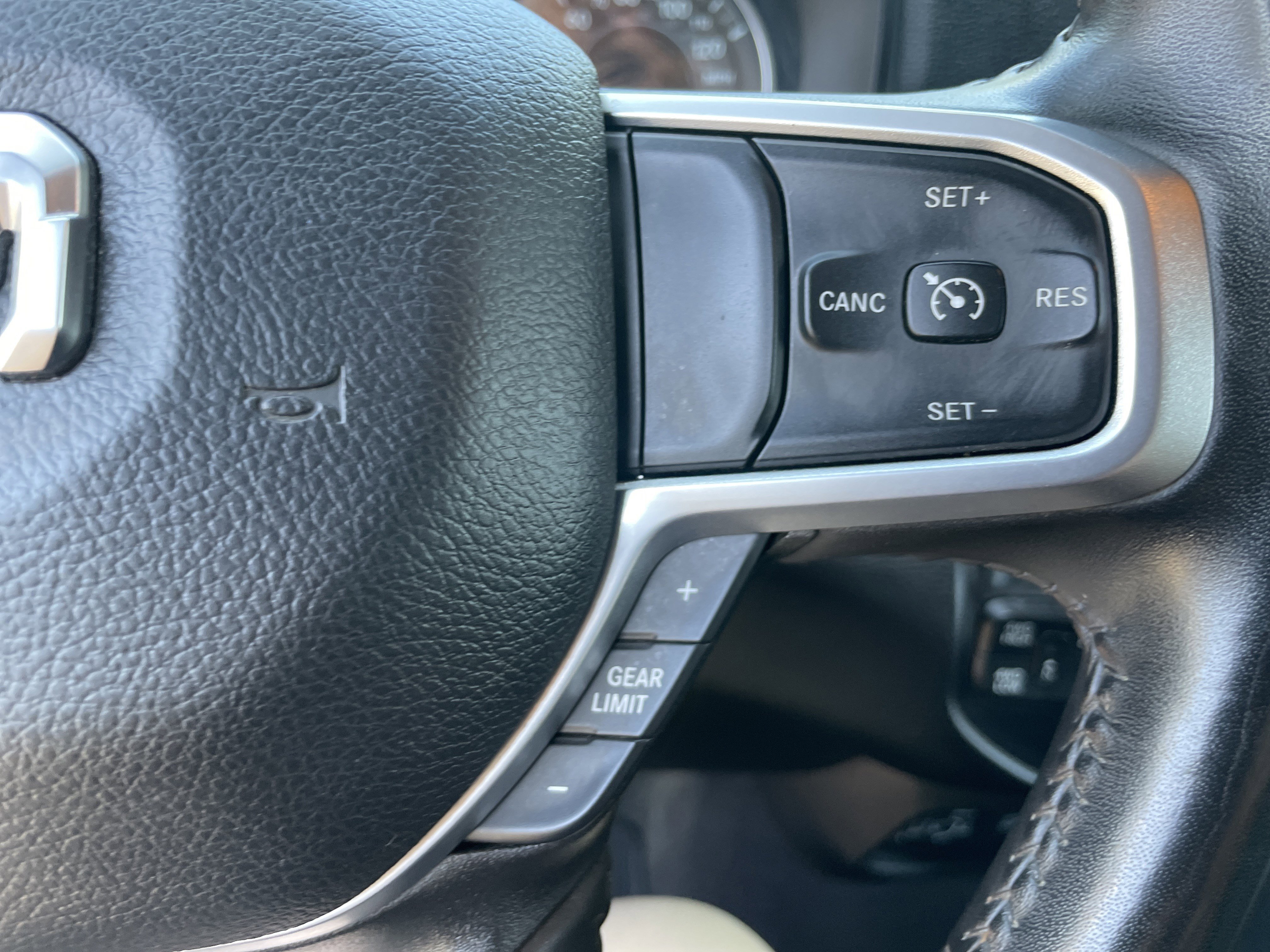 Certified 2024 RAM 3500 Big Horn image 37