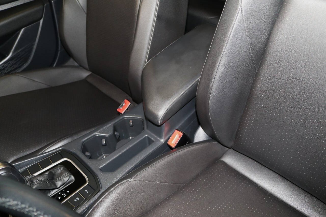 Used 2019 Volkswagen Jetta SE w/ Cold Weather Package FWD image 67