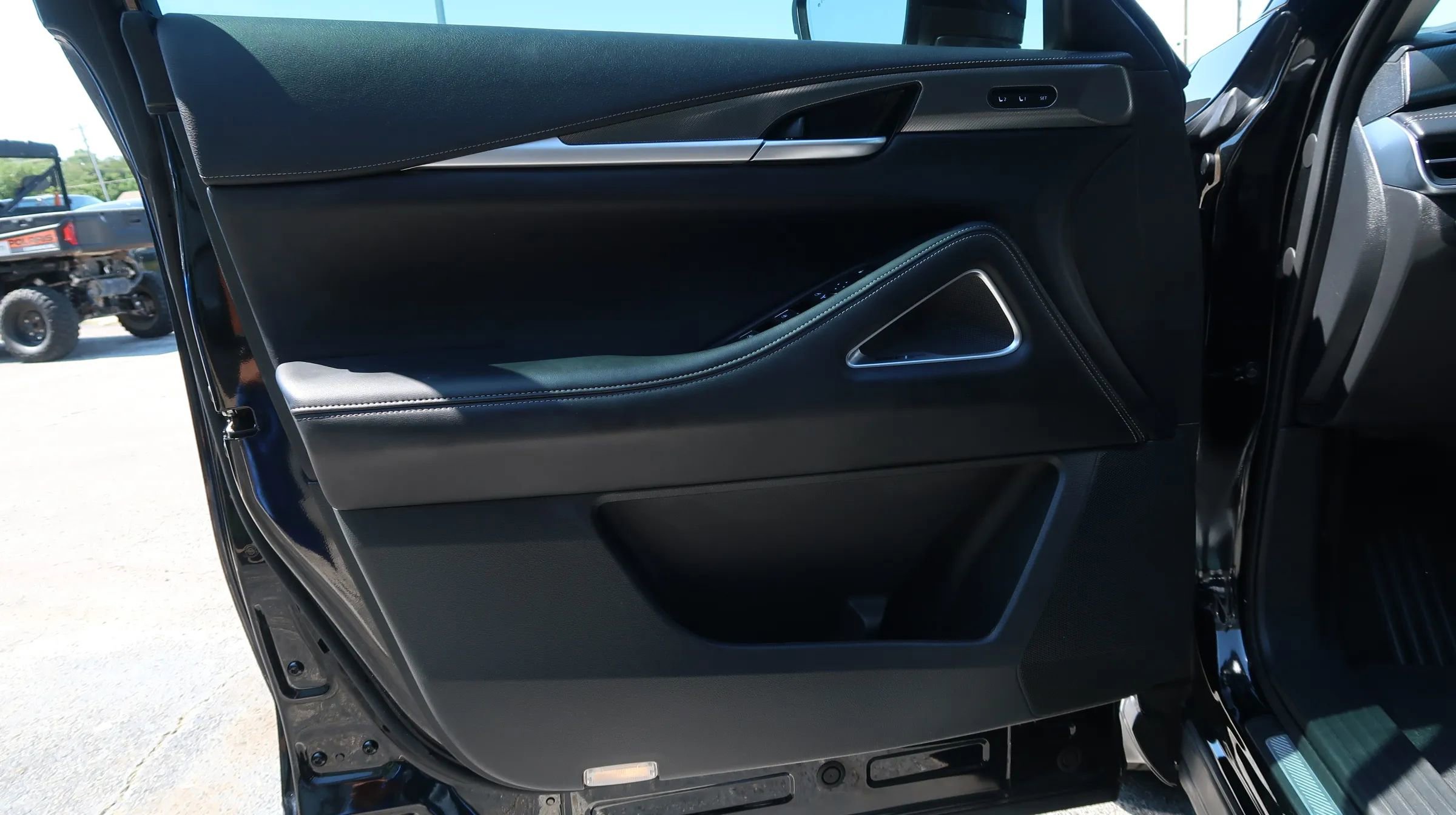 Used 2025 INFINITI QX60 Luxe image 51