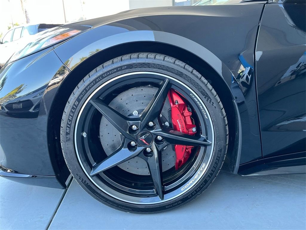 New 2025 Chevrolet Corvette E-Ray image 30