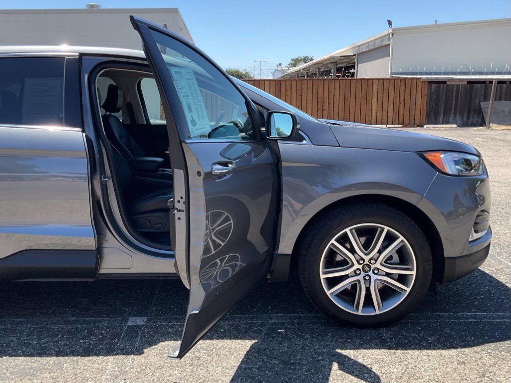 Used 2024 Ford Edge Titanium w/ Equipment Group 301A AWD/4WD image 35