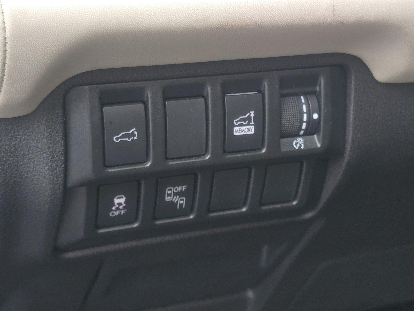 Used 2019 Subaru Ascent Touring w/ Popular Package #3 AWD/4WD image 19