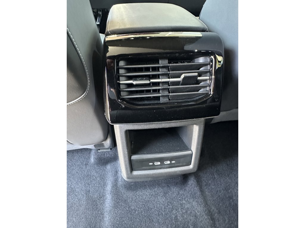 Used 2023 Volkswagen ID.4 S image 23