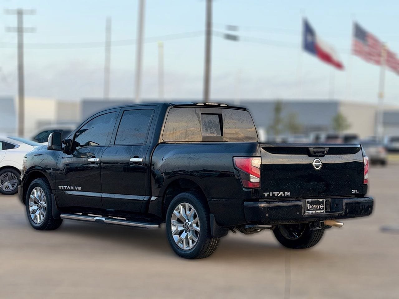 Used 2020 Nissan Titan SL w/ Moonroof Package RWD image 6