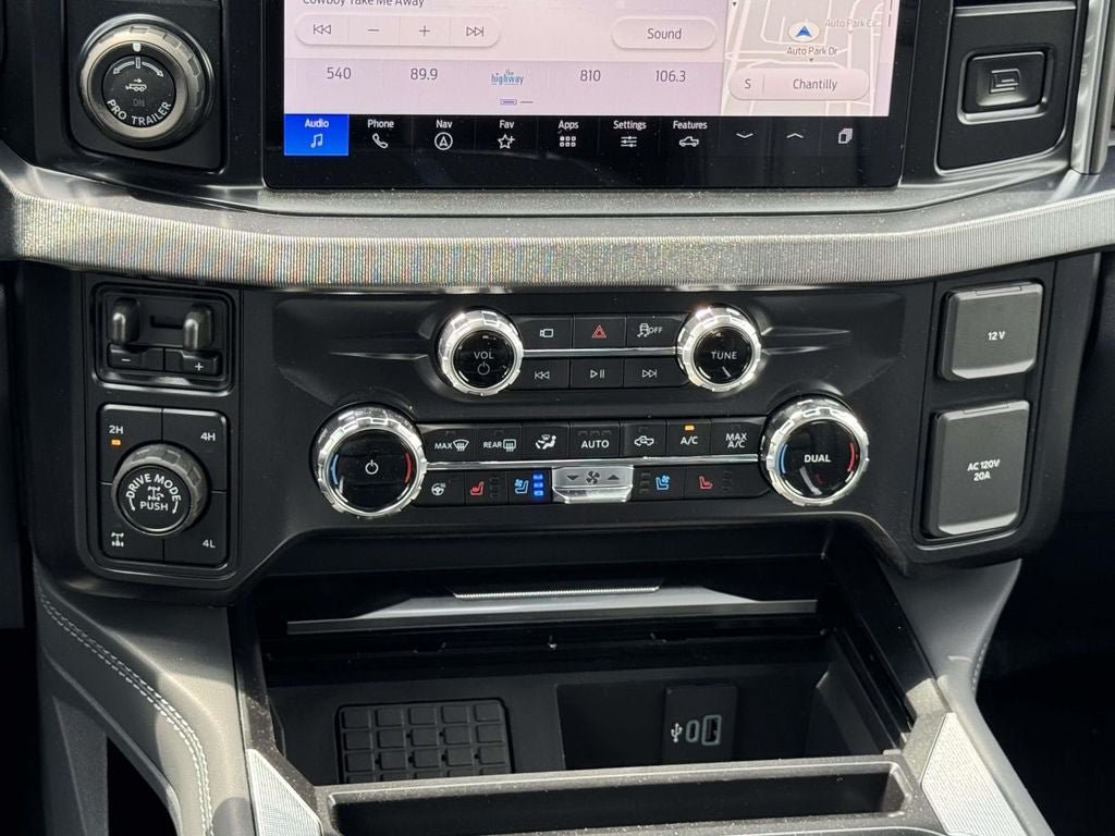 New 2026 Ford F350 Platinum w/ Tremor Off-Road Package AWD/4WD image 16