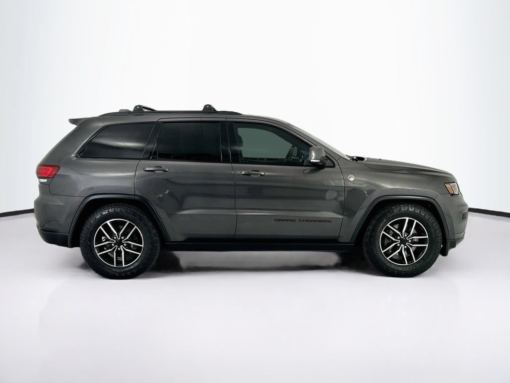 Used 2021 Jeep Grand Cherokee Trailhawk w/ Trailhawk Luxury Group AWD/4WD image 4