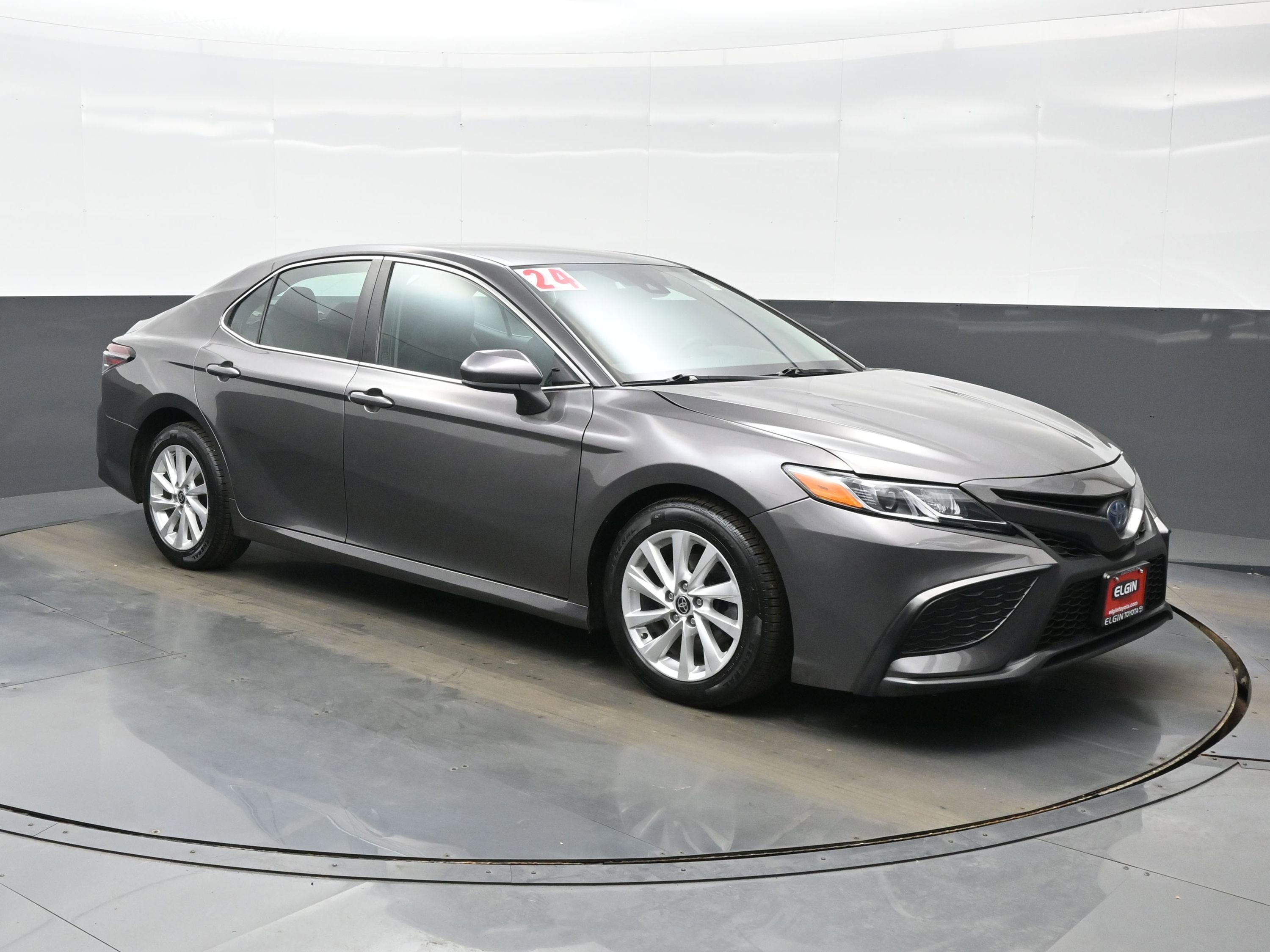 Used 2024 Toyota Camry LE image 8