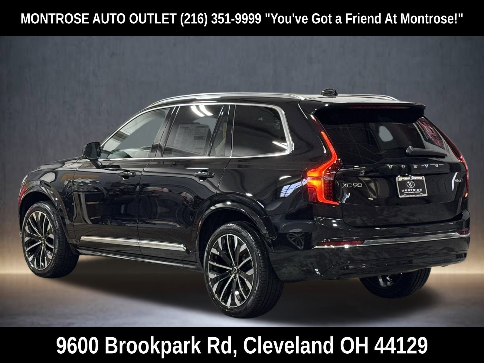 New 2026 Volvo XC90 B6 Ultra w/ Protection Package image 3