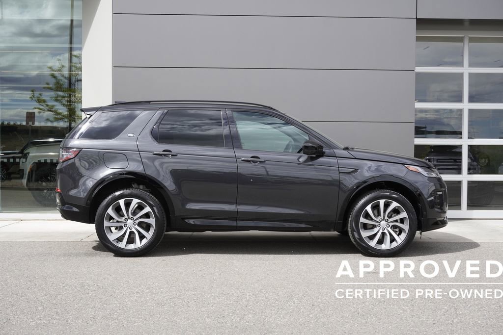 Used 2025 Land Rover Discovery Sport Dynamic SE image 7