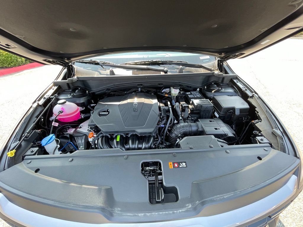 New 2026 Kia Sportage LX w/ LX Convenience Package FWD image 33