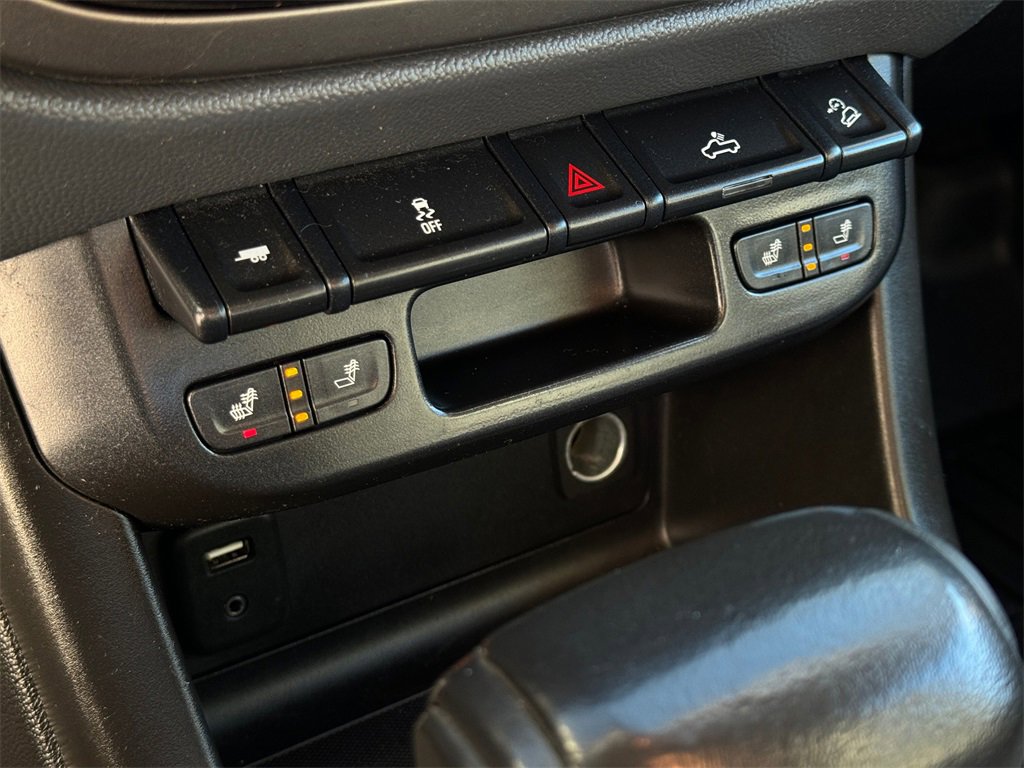 Used 2017 Chevrolet Colorado Z71 w/ Z71 Midnight Edition image 31